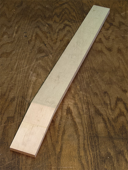 Short scale custom bass neck, maple